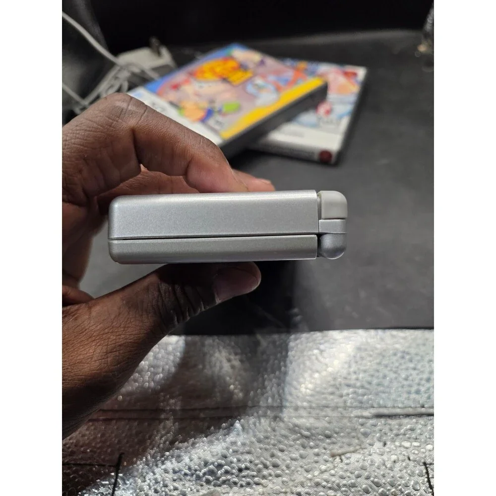 Nintendo DS Lite Silver Bundle – Works Great! Charger + 2 Games – No Stylus